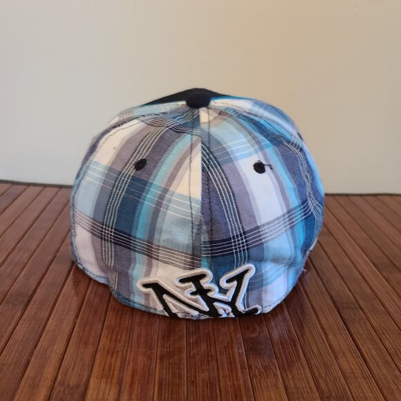 City Hunter NY New York Ultimate Fitted Black Blue Plaid Cap - Picture 4 of 6
